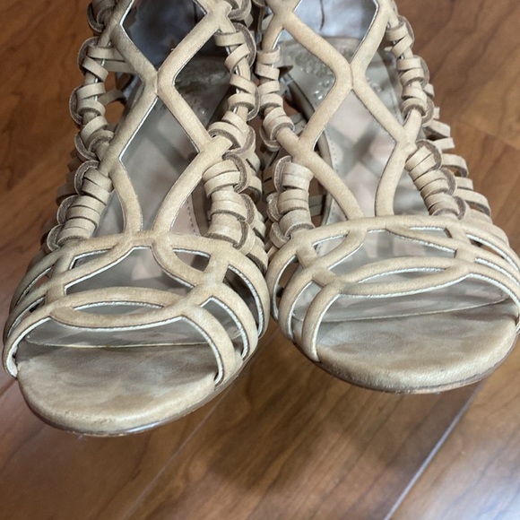 Vince Camuto Women's Tan Joshalan Strappy Cage High Heel Back Zip Sandal 7 1/2 - Picture 6 of 7